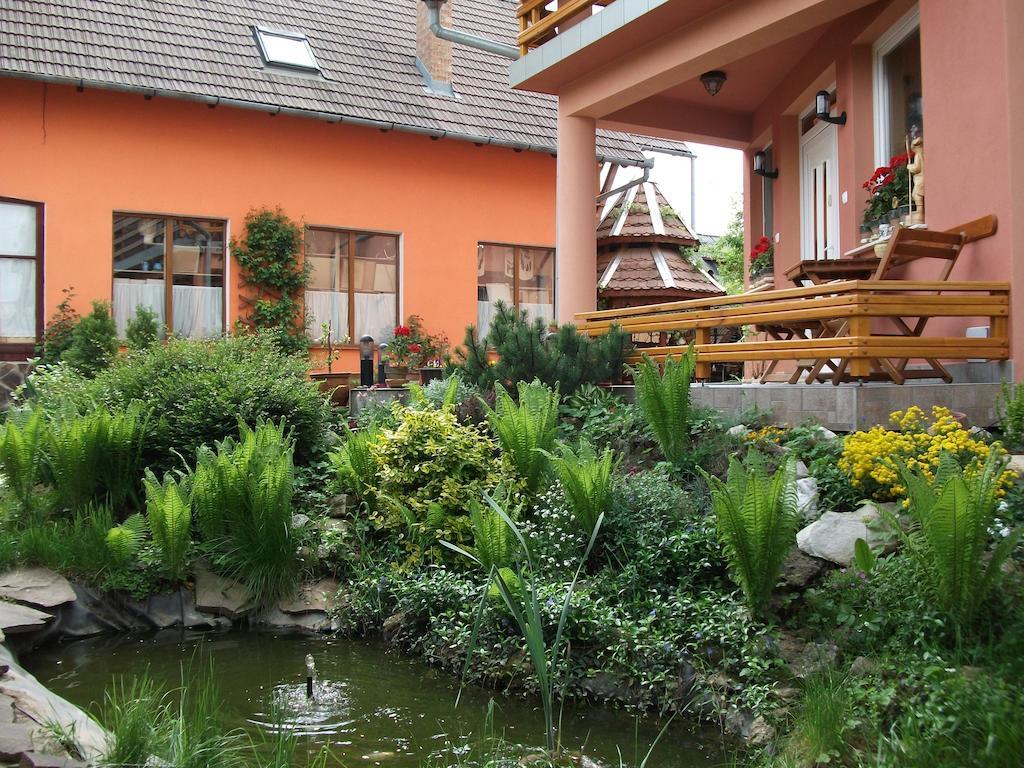 Sziklakert Panzió Hotel Korond Kültér fotó