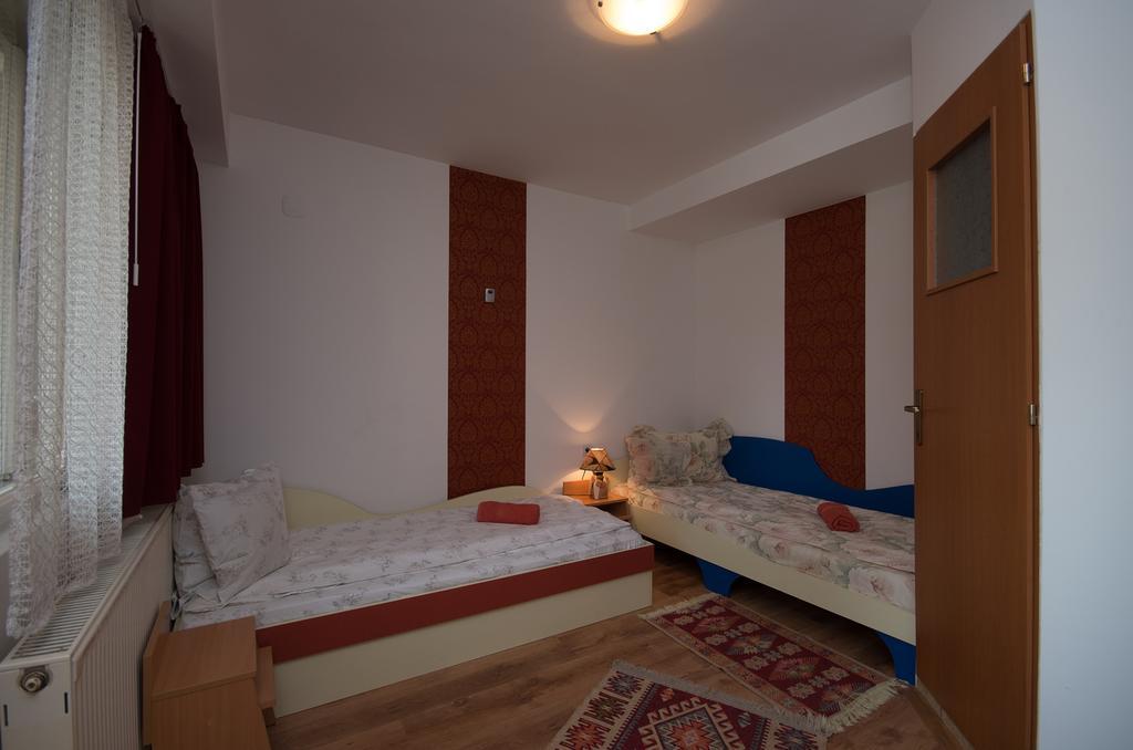 Sziklakert Panzió Hotel Korond Kültér fotó