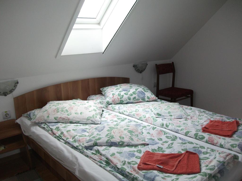 Sziklakert Panzió Hotel Korond Kültér fotó